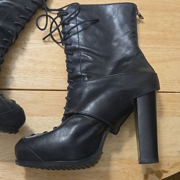 Alexander McQueen Leather Lace Up  Boots - Picture 4 of 16